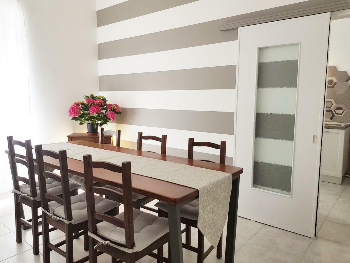 Modern Flat With Panoramic Terrace In Zuccarello Apartment Екстериор снимка